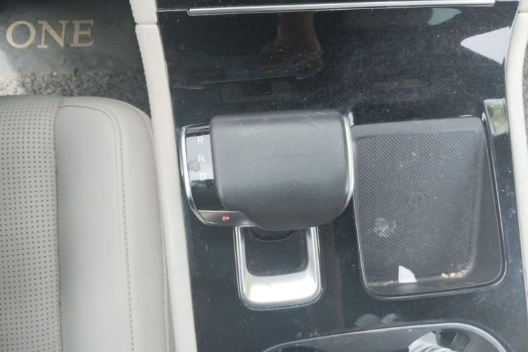 Used Li Auto ONE 2020 Extended-Range 6-Seater Version Gear Lever