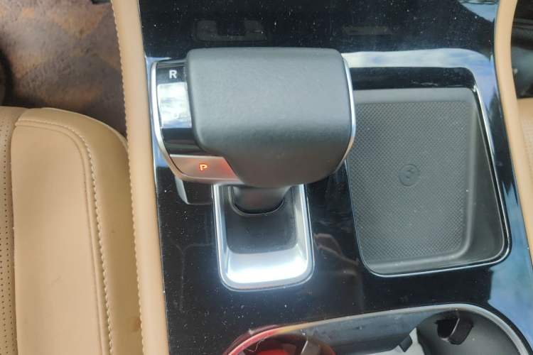 Used Li Auto ONE 2020 Extended-Range 6-Seater Version Gear Lever