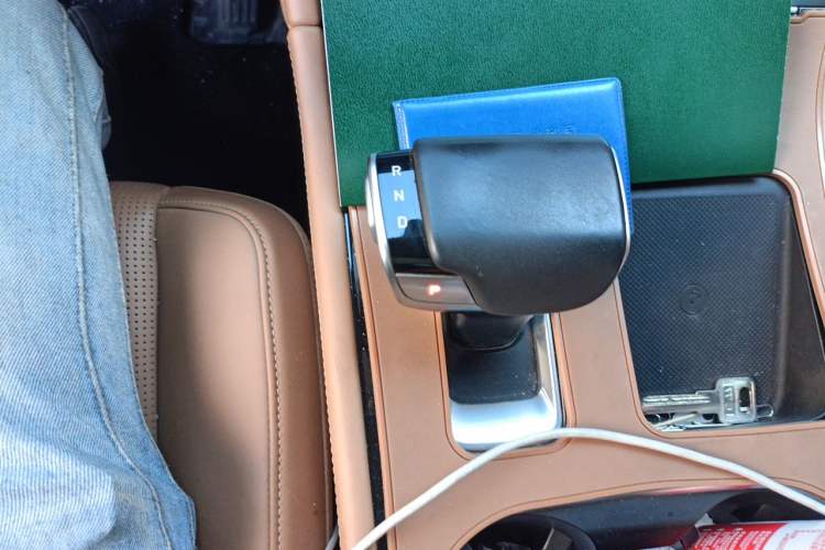 Used Li Auto ONE 2020 Extended-Range 6-Seater Version Gear Lever