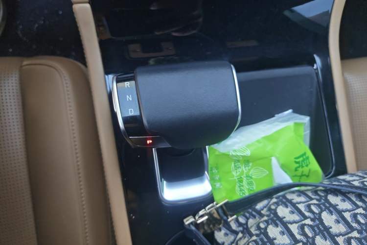 Used Li Auto ONE 2020 Extended-Range 6-Seater Version Gear Lever