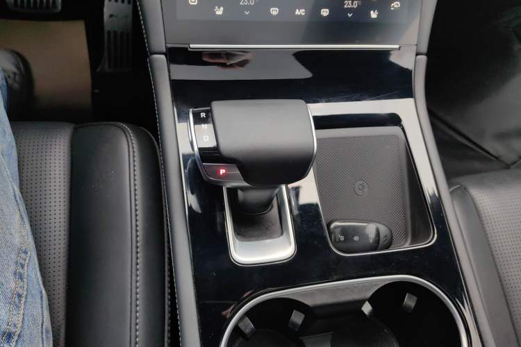 Used Li Auto ONE 2020 Extended-Range 6-Seater Version Gear Lever