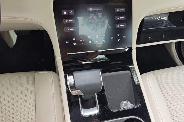 Used Li Auto ONE 2020 Extended-Range 6-Seater Version Gear Lever