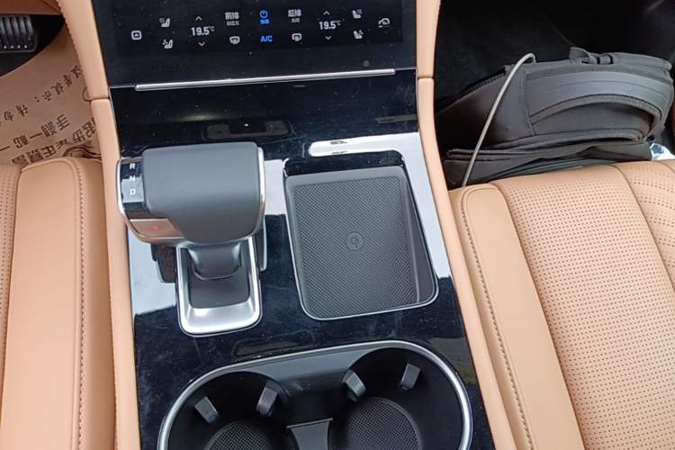 Used Li Auto ONE 2020 Extended-Range 6-Seater Version Gear Lever