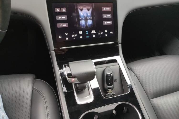 Used Li Auto ONE 2020 Extended-Range 6-Seater Version Gear Lever