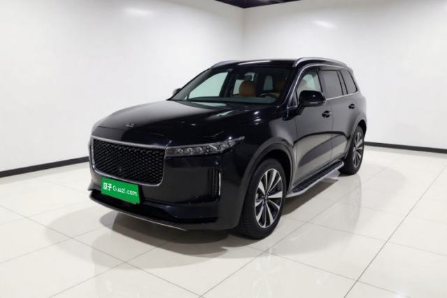Ojetý Li Auto ONE 2020 Extended-Range 6-Seater Version