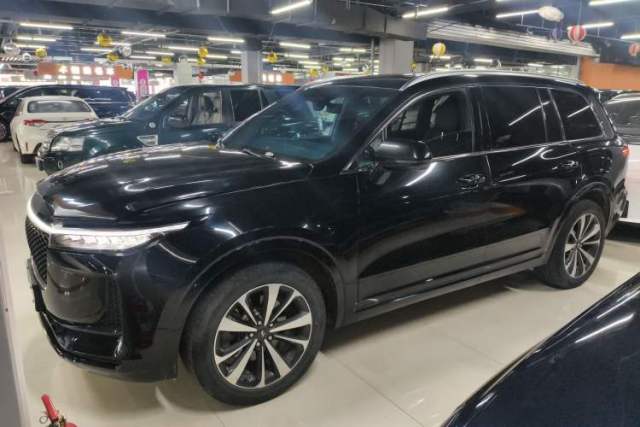 Ojetý Li Auto ONE 2020 Extended-Range 6-Seater Version