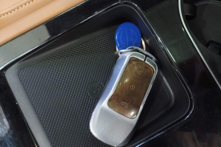 Used Li Auto ONE 2020 Extended-Range 6-Seater Version Interior 1