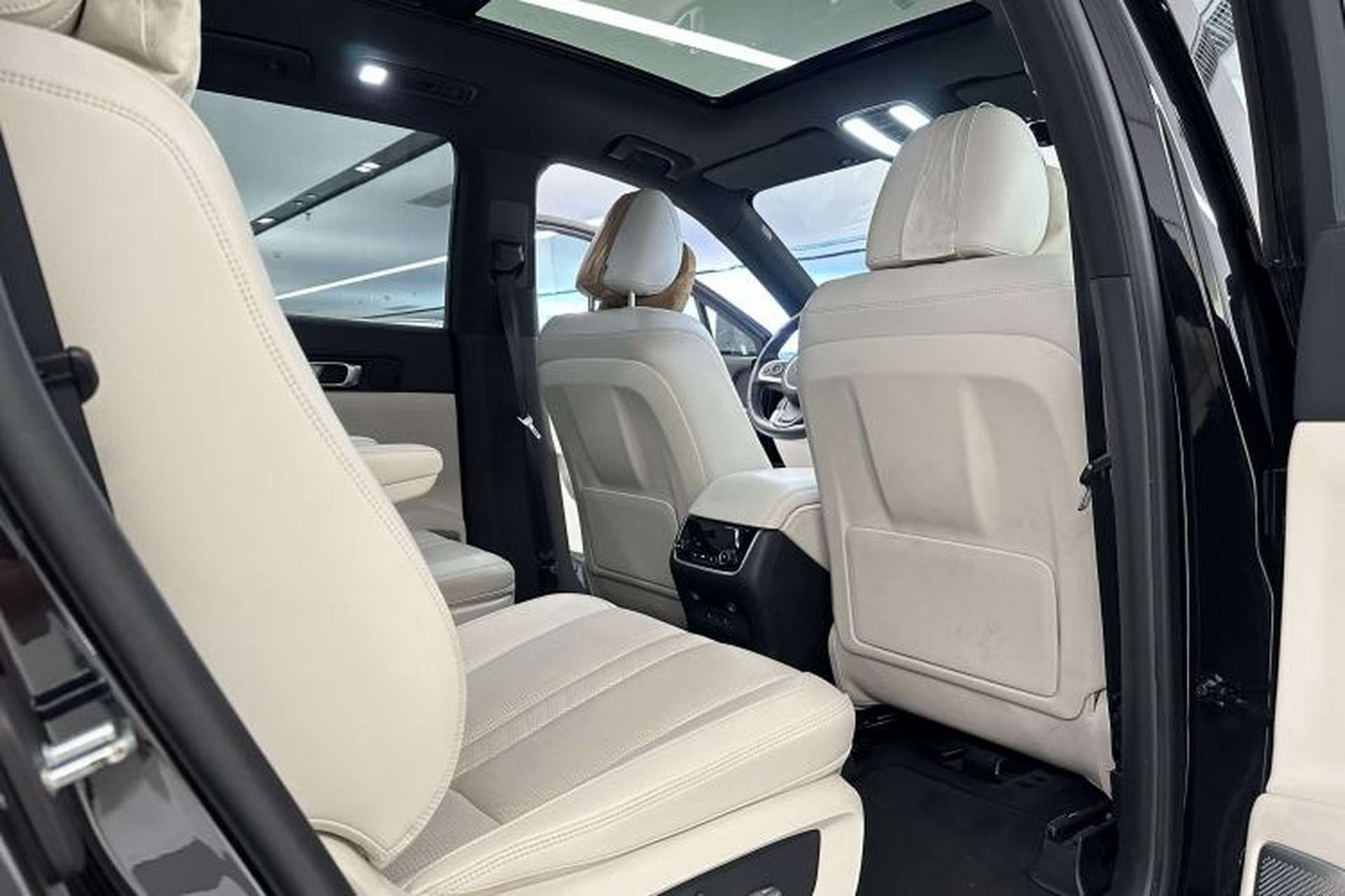 Used Li Auto ONE 2020 Extended-Range 6-Seater Version Interior 12