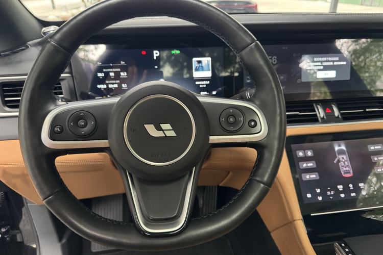 Used Li Auto ONE 2020 Extended-Range 6-Seater Version Interior 2