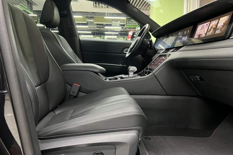 Used Li Auto ONE 2020 Range-Extended 7-Seater Version Interior 4