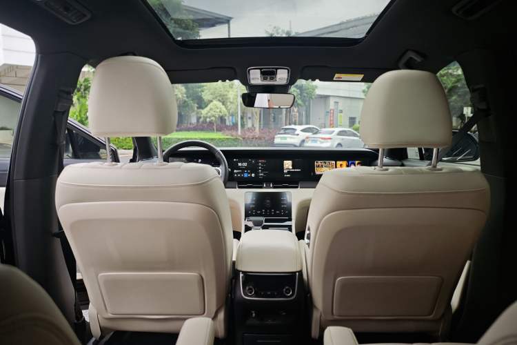 Used Li Auto ONE 2020 Extended-Range 6-Seater Version Interior 5