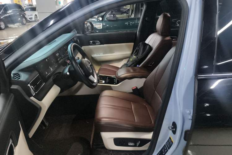 Used Li Auto ONE 2020 Extended-Range 6-Seater Version Left Front Seat