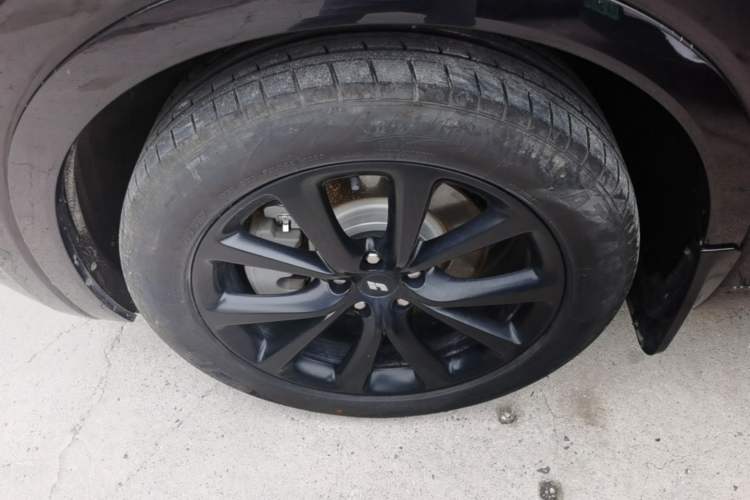 Used Li Auto ONE 2020 Extended-Range 6-Seater Version Left Front Wheel Hub