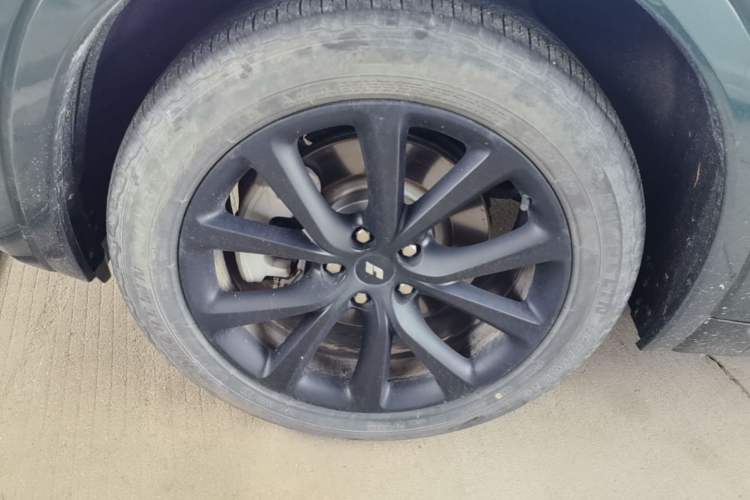 Used Li Auto ONE 2020 Extended-Range 6-Seater Version Left Front Wheel Hub