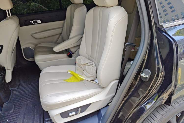 Used Li Auto ONE 2020 Extended-Range 6-Seater Version Left Rear Seat