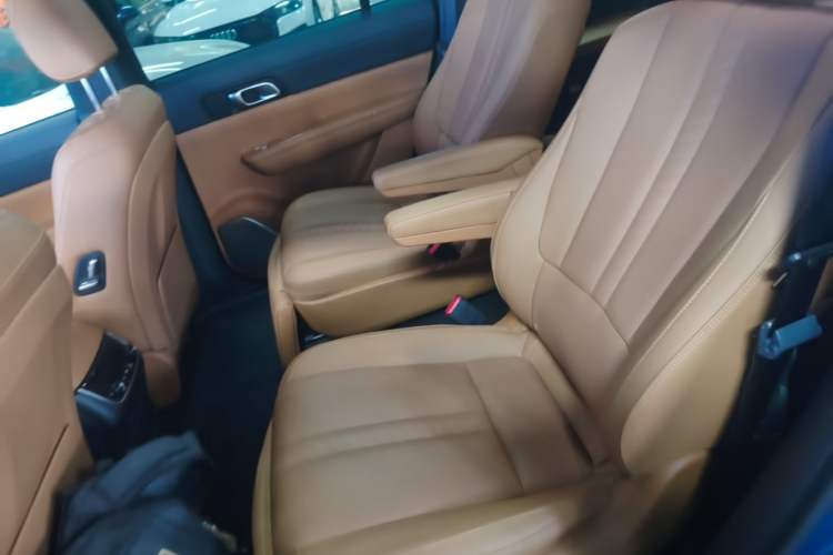 Used Li Auto ONE 2020 Extended-Range 6-Seater Version Left Rear Seat