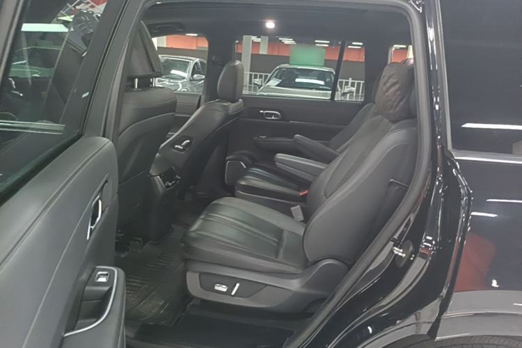Used Li Auto ONE 2020 Extended-Range 6-Seater Version Left Rear Seat