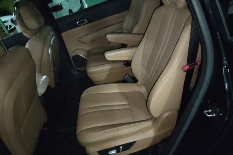 Used Li Auto ONE 2020 Extended-Range 6-Seater Version Left Rear Seat