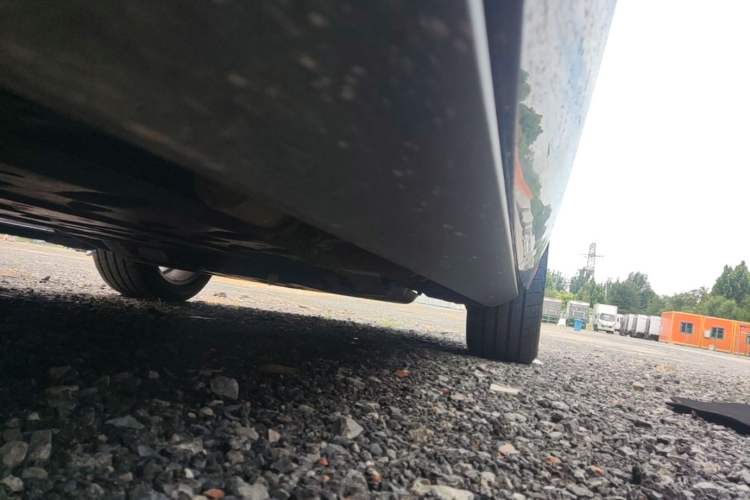 Used Li Auto ONE 2020 Extended-Range 6-Seater Version Left Side Sill