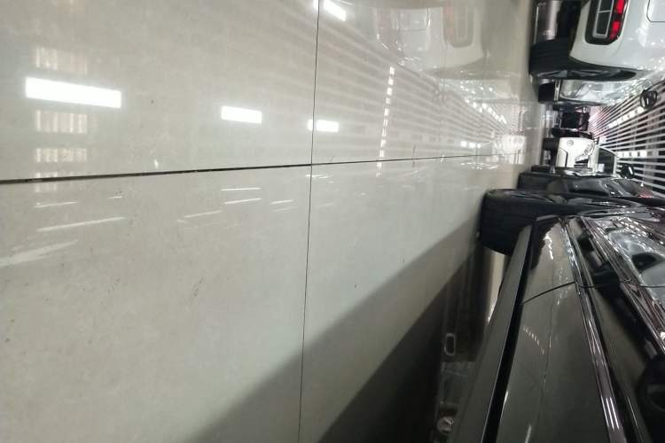 Used Li Auto ONE 2020 Extended-Range 6-Seater Version Left Side Sill