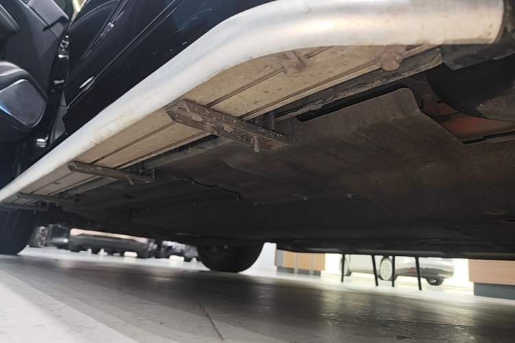 Used Li Auto ONE 2020 Extended-Range 6-Seater Version Left Side Sill
