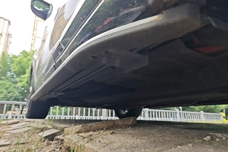 Used Li Auto ONE 2020 Extended-Range 6-Seater Version Left Side Sill