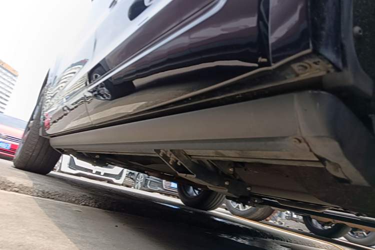 Used Li Auto ONE 2020 Extended-Range 6-Seater Version Left Side Sill