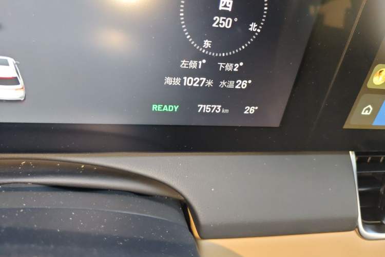 Used Li Auto ONE 2020 Extended-Range 6-Seater Version Odometer Close Up