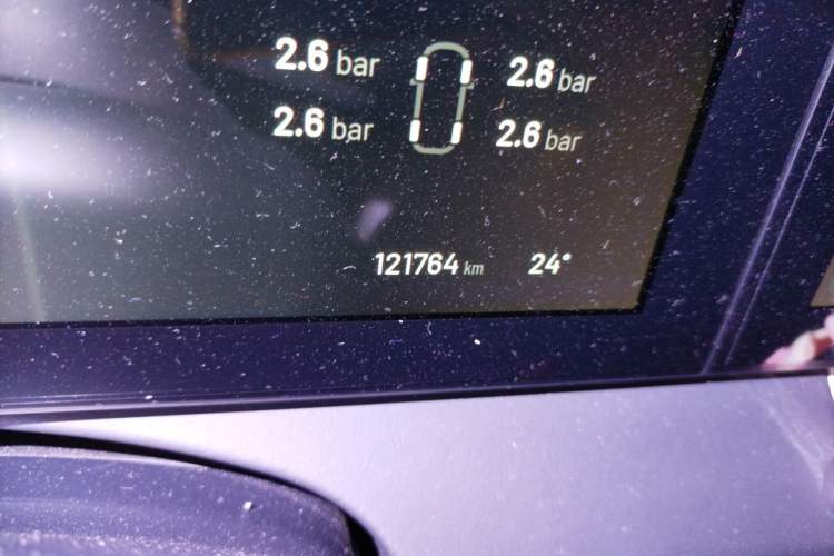 Used Li Auto ONE 2020 Extended-Range 6-Seater Version Odometer Close Up