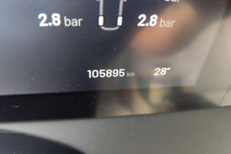 Used Li Auto ONE 2020 Extended-Range 6-Seater Version Odometer Close Up