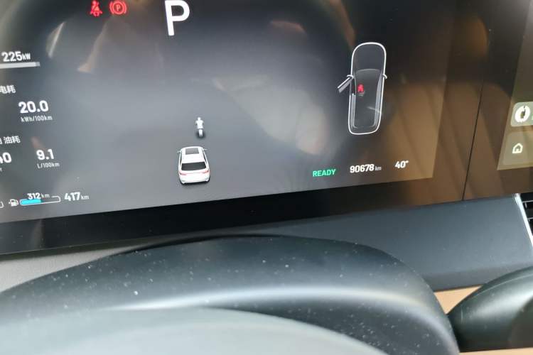Used Li Auto ONE 2020 Extended-Range 6-Seater Version Odometer Close Up