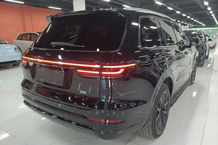 Used Li Auto ONE 2020 Extended-Range 6-Seater Version Rear Right 45 Deg