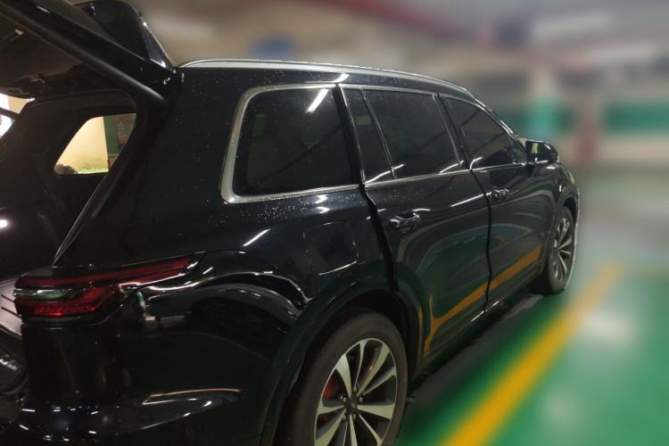 Used Li Auto ONE 2020 Extended-Range 6-Seater Version Rear Right 45 Deg