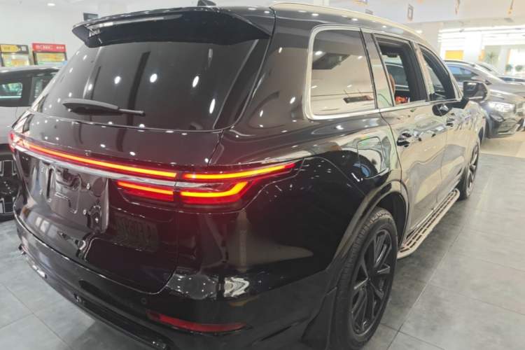Used Li Auto ONE 2020 Extended-Range 6-Seater Version Rear Right 45 Deg