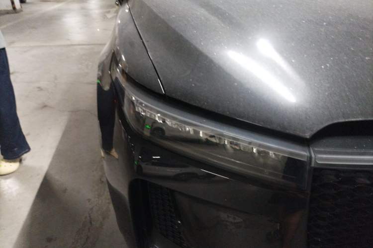 Used Li Auto ONE 2020 Extended-Range 6-Seater Version Right Front Headlight