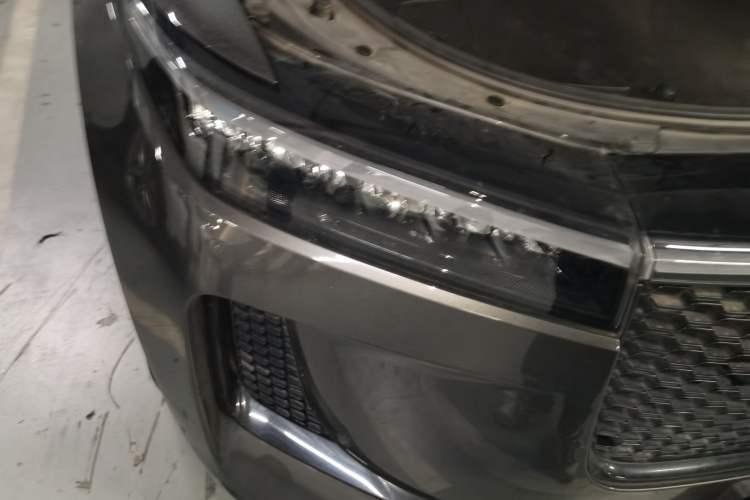 Used Li Auto ONE 2020 Extended-Range 6-Seater Version Right Front Headlight
