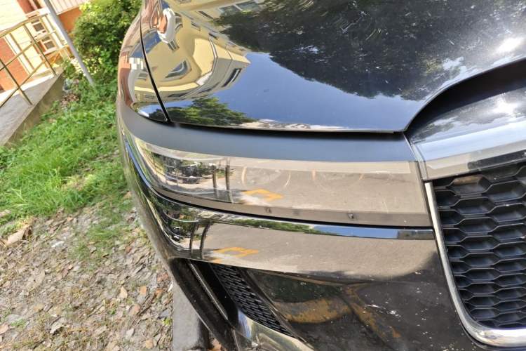 Used Li Auto ONE 2020 Extended-Range 6-Seater Version Right Front Headlight