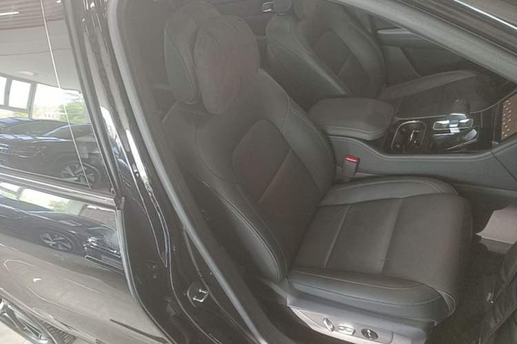 Used Li Auto ONE 2020 Extended-Range 6-Seater Version Right Front Seat