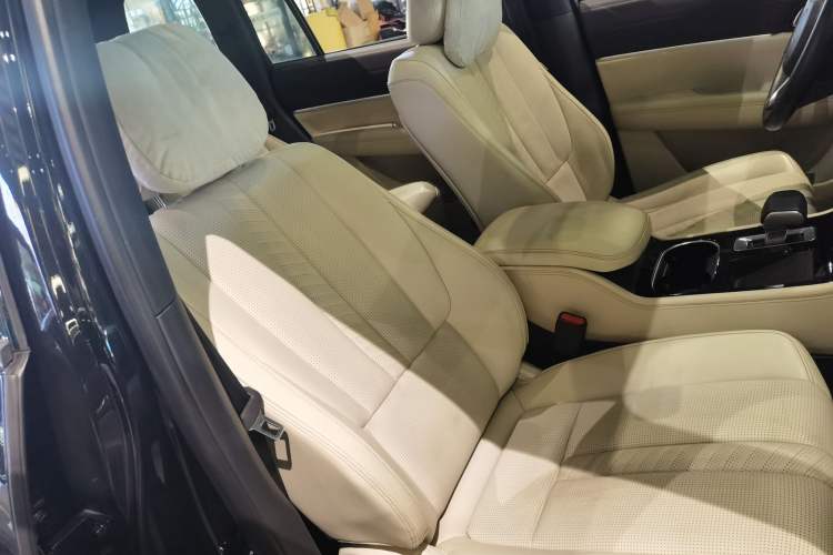 Used Li Auto ONE 2020 Extended-Range 6-Seater Version Right Front Seat