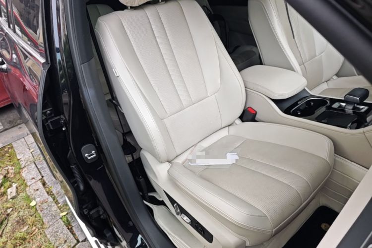 Used Li Auto ONE 2020 Extended-Range 6-Seater Version Right Front Seat