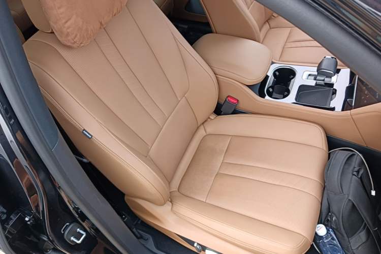 Used Li Auto ONE 2020 Extended-Range 6-Seater Version Right Front Seat