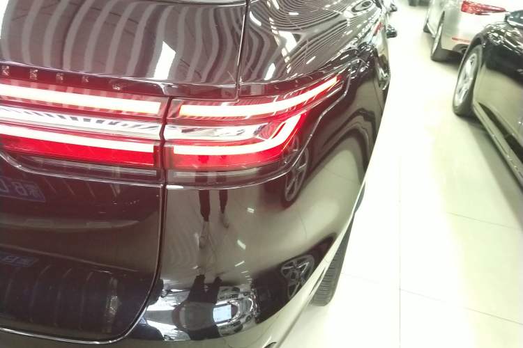 Used Li Auto ONE 2020 Extended-Range 6-Seater Version Right Rear Taillight