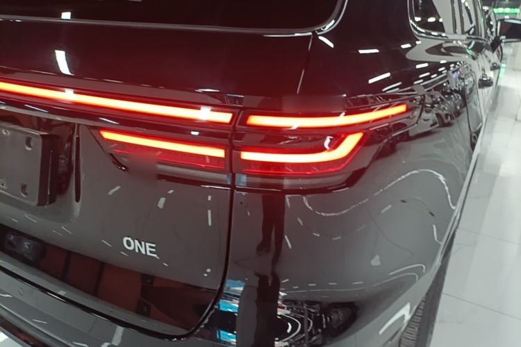 Used Li Auto ONE 2020 Extended-Range 6-Seater Version Right Rear Taillight