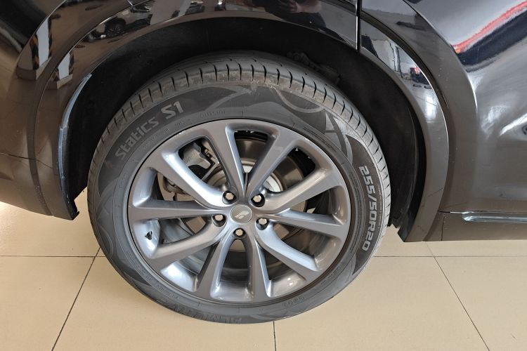 Used Li Auto ONE 2020 Extended-Range 6-Seater Version Right Rear Wheel Hub