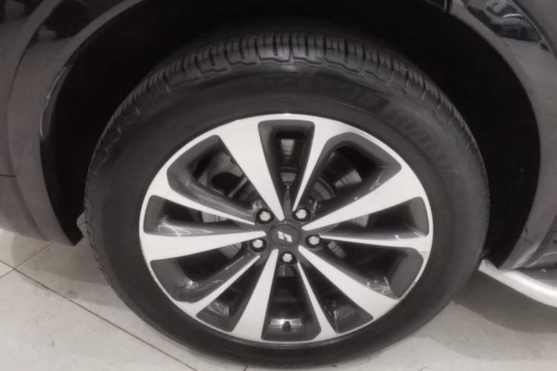 Used Li Auto ONE 2020 Extended-Range 6-Seater Version Right Rear Wheel Hub