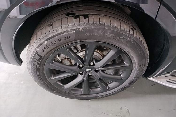 Used Li Auto ONE 2020 Extended-Range 6-Seater Version Right Rear Wheel Hub