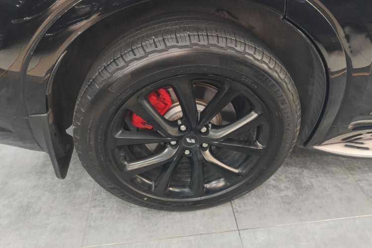 Used Li Auto ONE 2020 Extended-Range 6-Seater Version Right Rear Wheel Hub