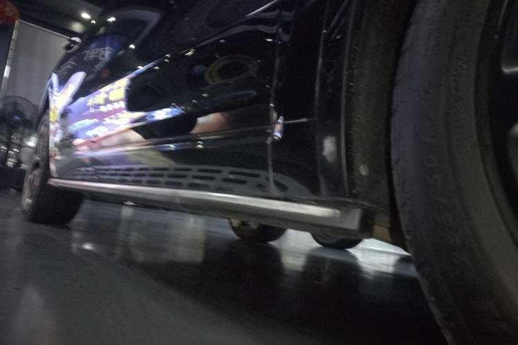 Used Li Auto ONE 2020 Extended-Range 6-Seater Version Right Side Sill