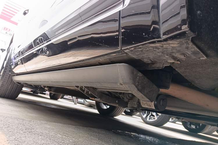 Used Li Auto ONE 2020 Extended-Range 6-Seater Version Right Side Sill