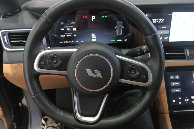 Used Li Auto ONE 2020 Extended-Range 6-Seater Version Steering Wheel